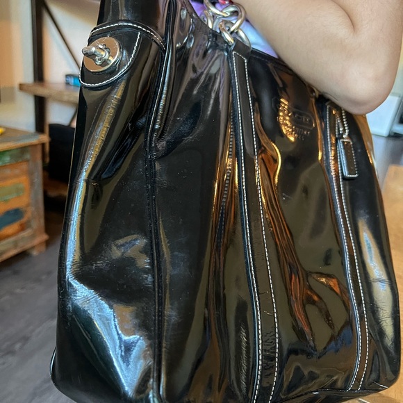 Black patent Coach bag - Picture 5 of 6